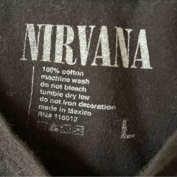 NIRVANA Tee Unisex Black and Yellow Graphic T-Shirt Size Large - Picture 3 of 5